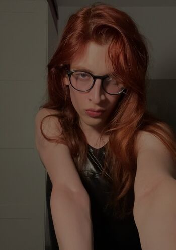Full leaked Androgynoux boy private photo