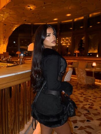 Full leaked Aneeqa farid private photo