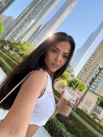 Full leaked Aneeqa farid page private photo