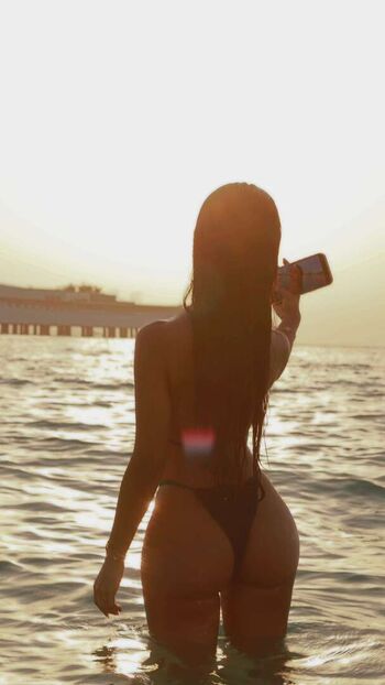 Full leaked Aneeqa farid page private photo