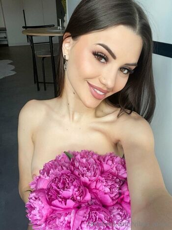 Full leaked Angel lil private photo