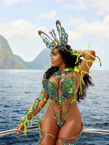 Full leaked Angela simmons private photo