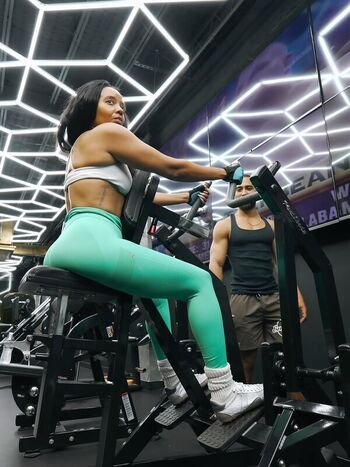 Full leaked Angela simmons private photo