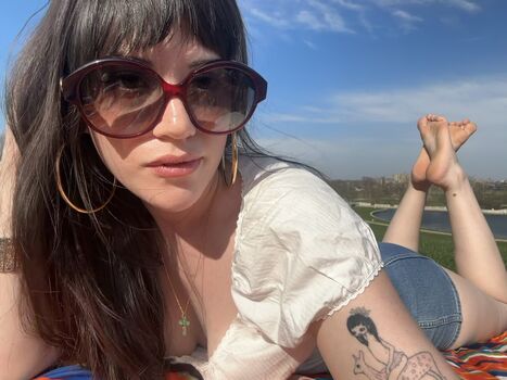 Angelbunnigrl