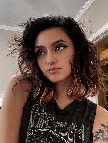 Full leaked Angeleyesali private photo