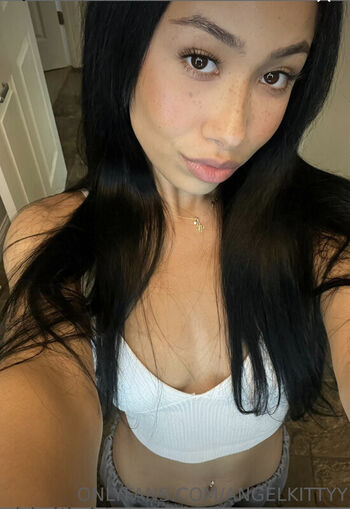 Full leaked Angelkittyy private photo