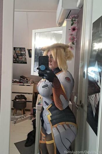 Full leaked Angelnoukie private photo