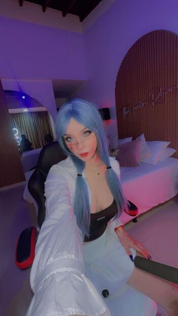 Full leaked Angelrouusee private photo