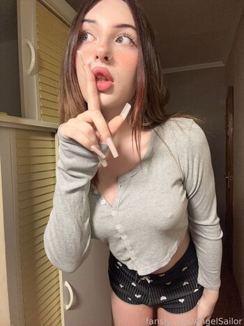 Full leaked Angelsailor private photo
