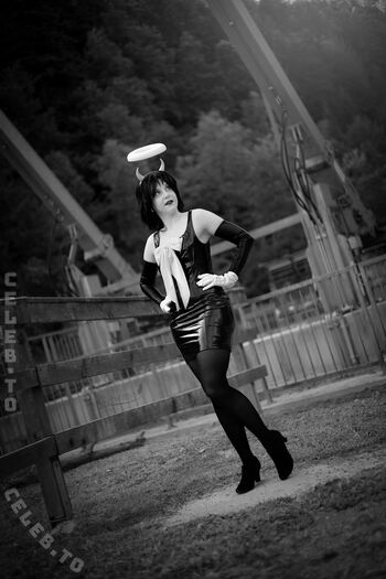Angelwings_Cos