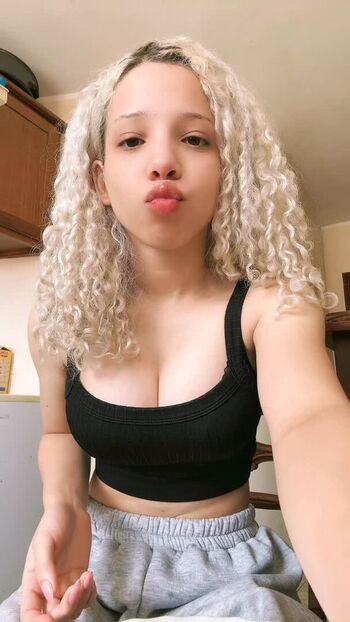 Full leaked Angess dianjo private photo