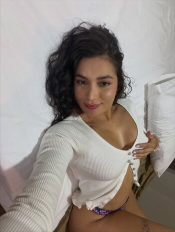 Full leaked Angiesuz private photo