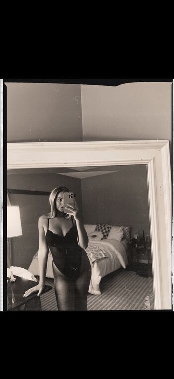 Full leaked Anikaaa private photo