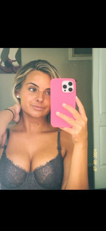 Full leaked Anikaaa private photo