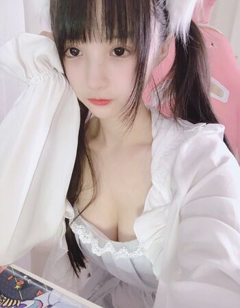 Full leaked Aninnyan page private photo