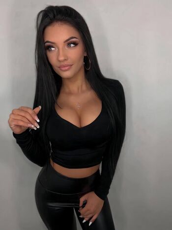 Full leaked Anitkova private photo