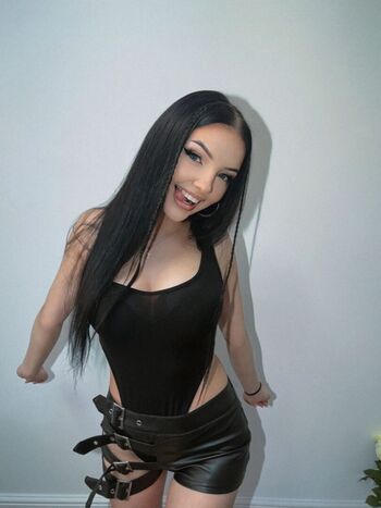 Full leaked Anitkova private photo