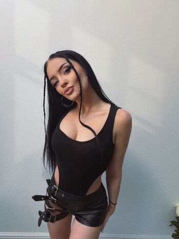 Full leaked Anitkova private photo
