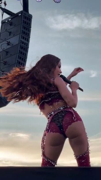 Full leaked Anitta private photo