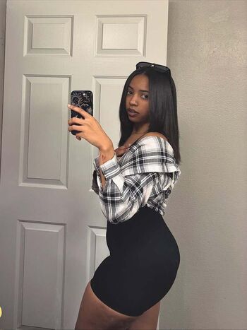 Full leaked Aniyakarice private photo