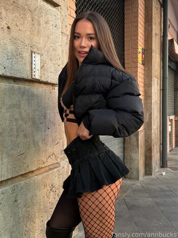Full leaked Ann bucks private photo