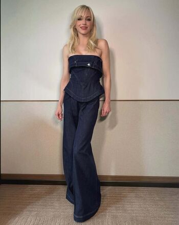 Full leaked Anna faris page private photo