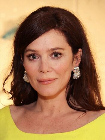 Full leaked Anna friel private photo