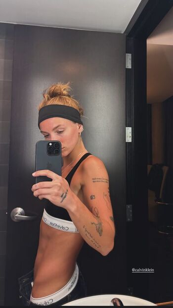 Full leaked Anna shumate page private photo