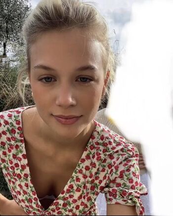 Full leaked Annaaaurelia private photo