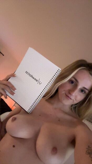 Full leaked Annaalexoxo page private photo