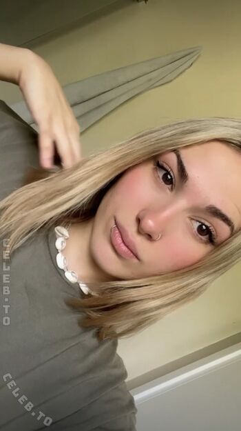 Full leaked Annabell blond private photo