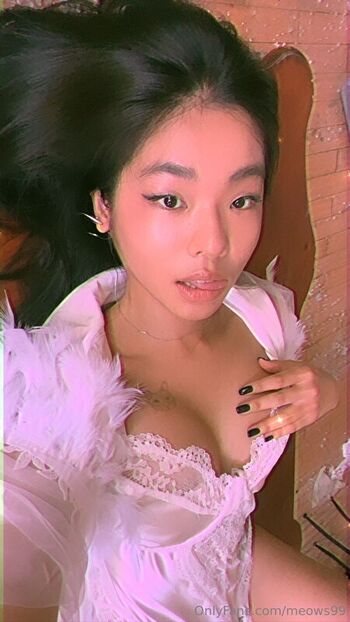 Full leaked Annacatcat private photo