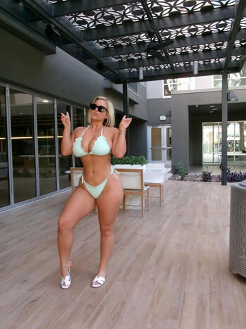 Full leaked Annamaloney private photo