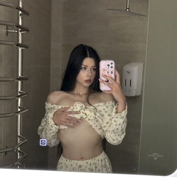 Full leaked Annarainlee private photo