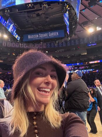 Full leaked Annasophia robb page private photo