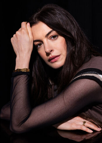 Full leaked Anne hathaway page private photo