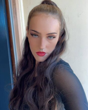 Full leaked Annie fox private photo