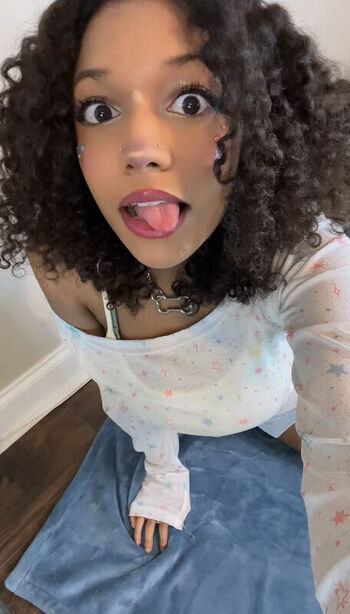 Full leaked Annie grenson private photo