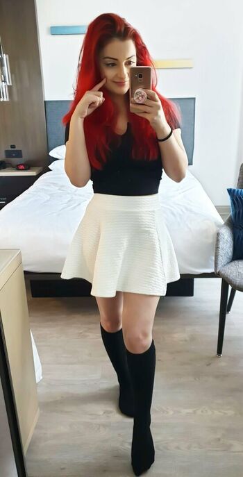 Full leaked Anniefuchsia private photo