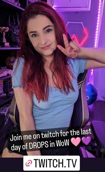 AnnieFuchsia
