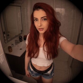 Full leaked Anniefuchsia private photo