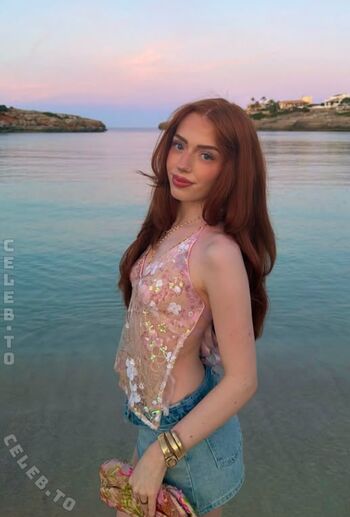Full leaked Annika eks private photo
