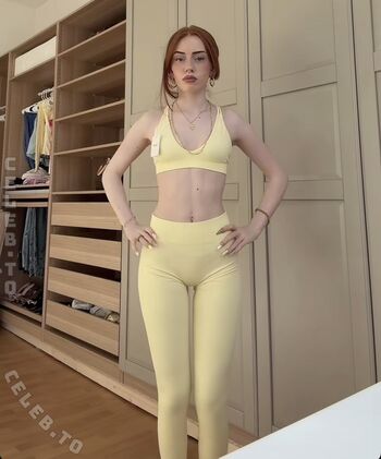 Full leaked Annika eks private photo