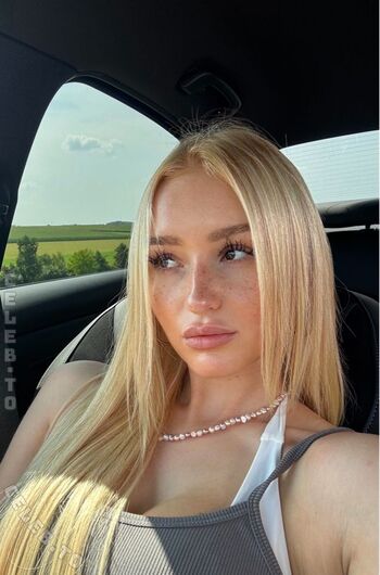 Full leaked Annika gruber private photo