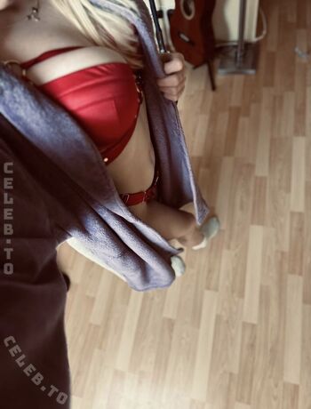 Full leaked Annika mlleer private photo