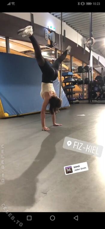 Full leaked Annikaa x private photo