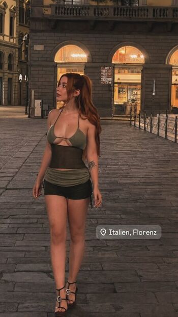 Full leaked Annitheduck private photo