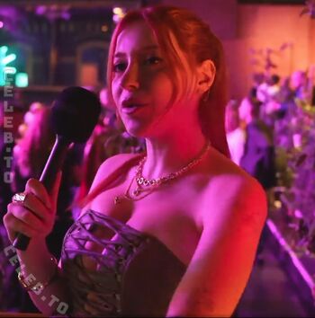 Full leaked Annitheduck private photo