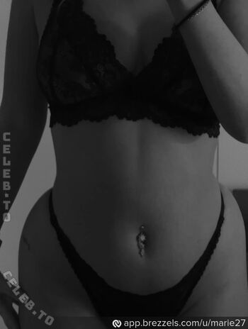 Full leaked Annmariedtz private photo