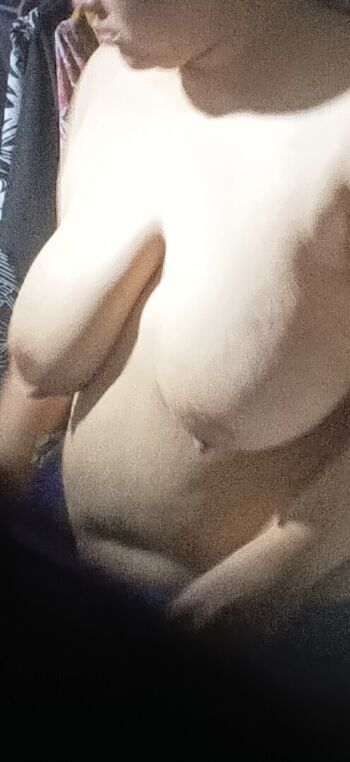 Full leaked Anouk busty private photo